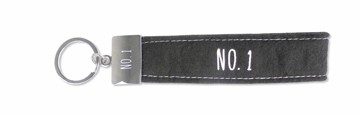 Depesche Schlaufen Schlüsselanhänger “Glücksfilz – No. 1” Mit Metallabschluss 3 Depesche Schlaufen Schlüsselanhänger “Glücksfilz – No. 1” Mit Metallabschluss